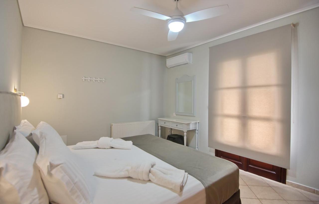 Elpida Apartments Votsi  Exterior photo